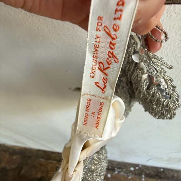 Vintage La Regale Silver Beaded Sequin Evening Bag Top Handle Purse Hong Kong - Picture 6 of 9